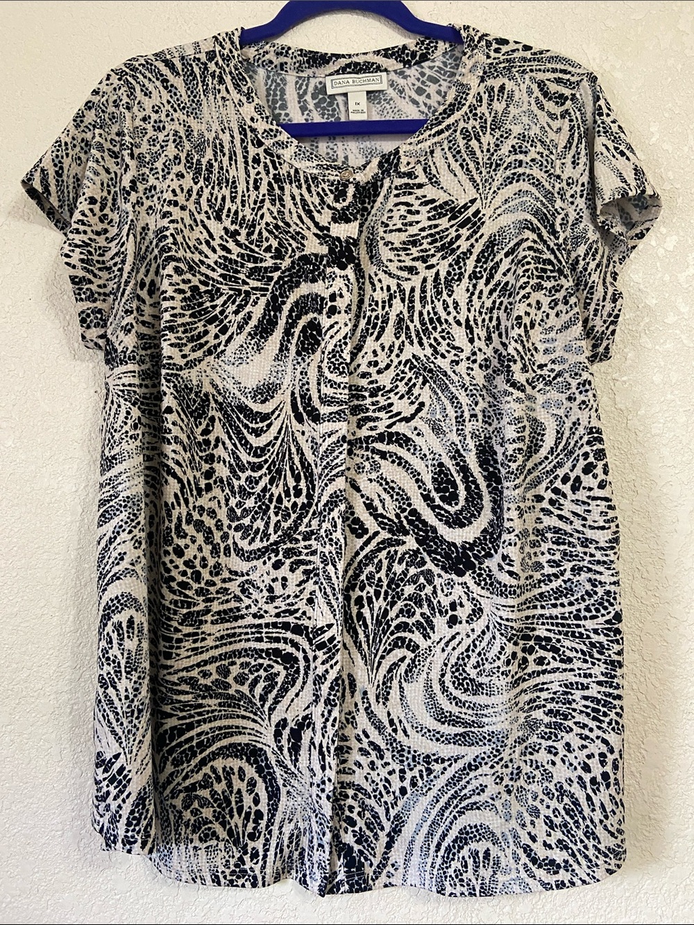 Dana Buchman Black & White Abstract Swirl Short-Sleeve Tunic